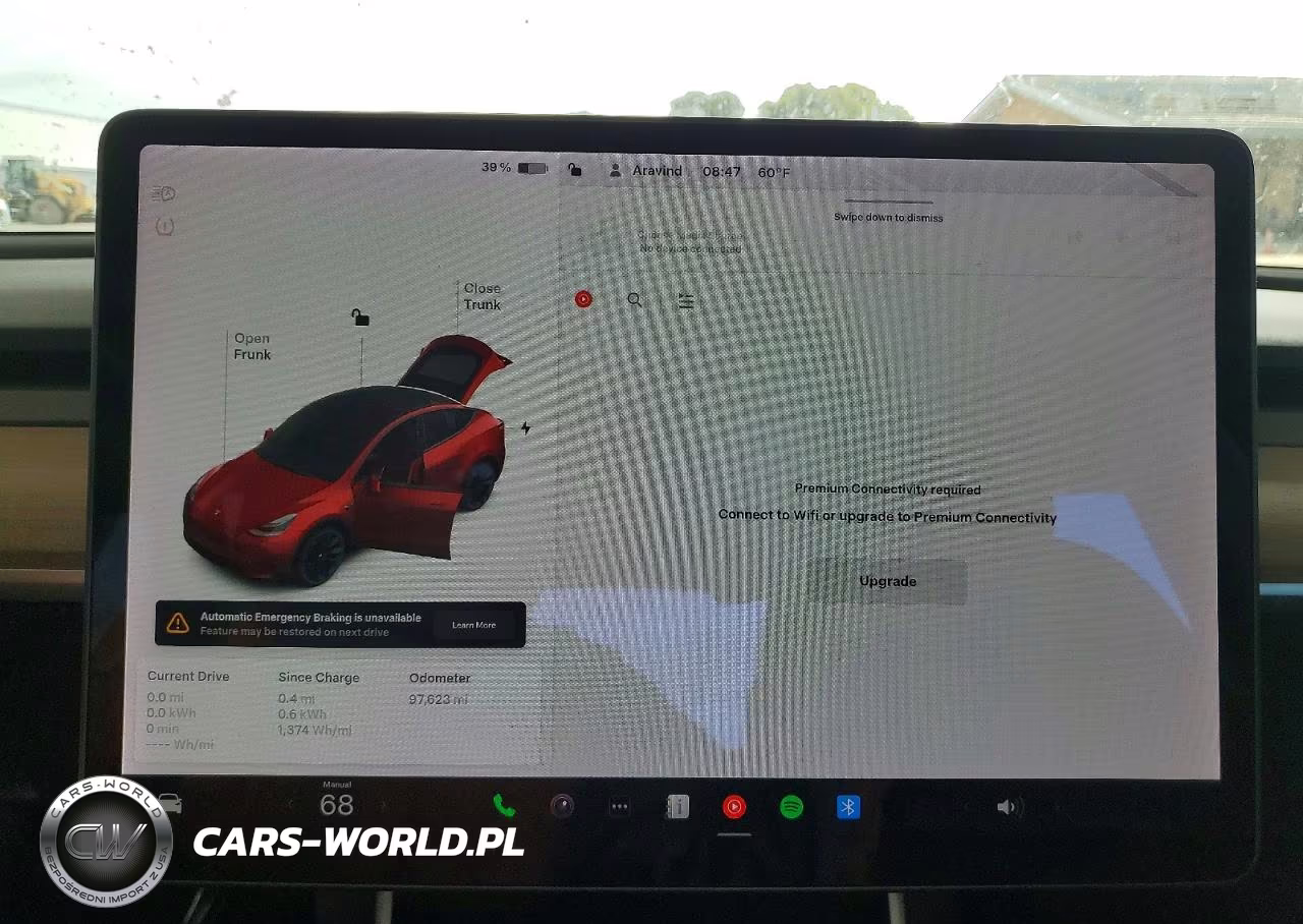 2020 Tesla Model Y VIN:5YJYGDEE4LF029470 - 9