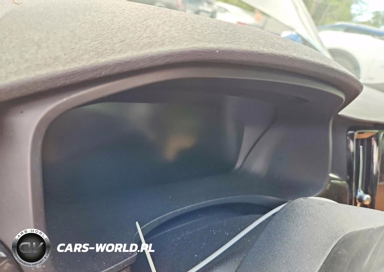 2018 Volvo S90 T5 Momentum VIN:LVY982AK9JP025959 - 9