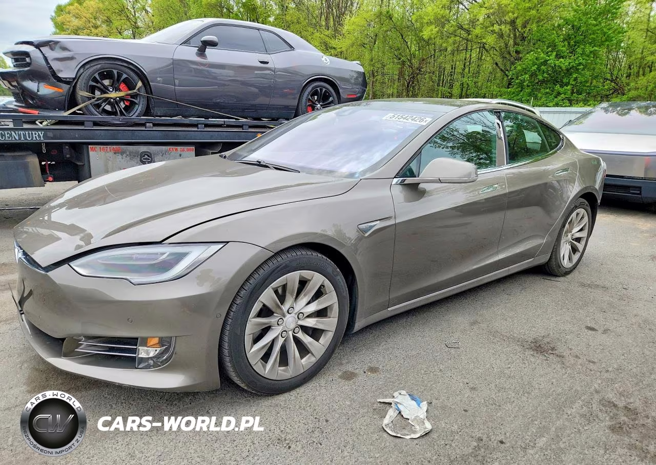 2016 Tesla Model S – zdjęcie 1 z 13