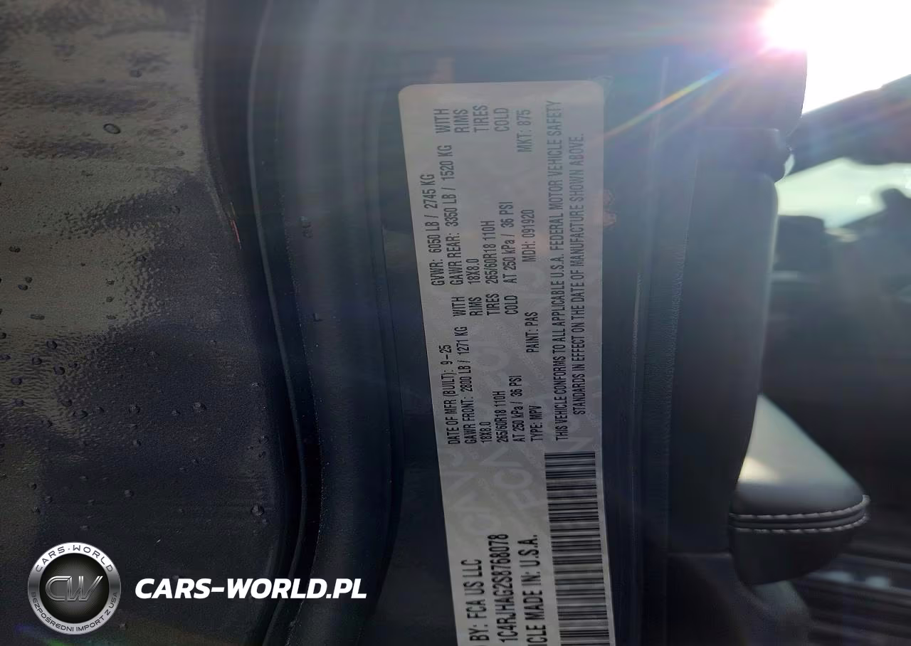 2025 Jeep Grand Cherokee Laredo VIN:1C4RJHAG2S8768078 - 13