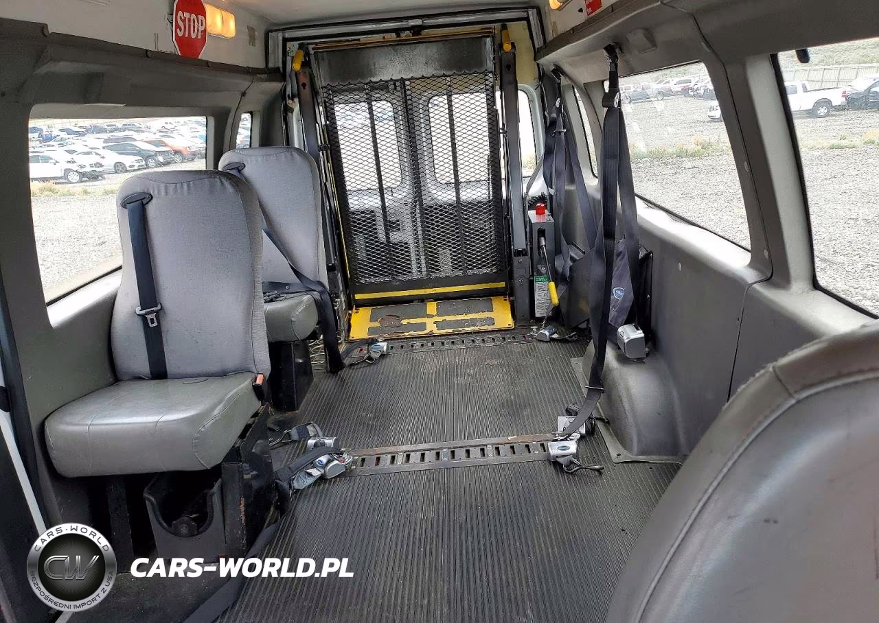 2008 Ford Econoline E350 Super Duty Van VIN:1FTSS34L28DA31750 - 10