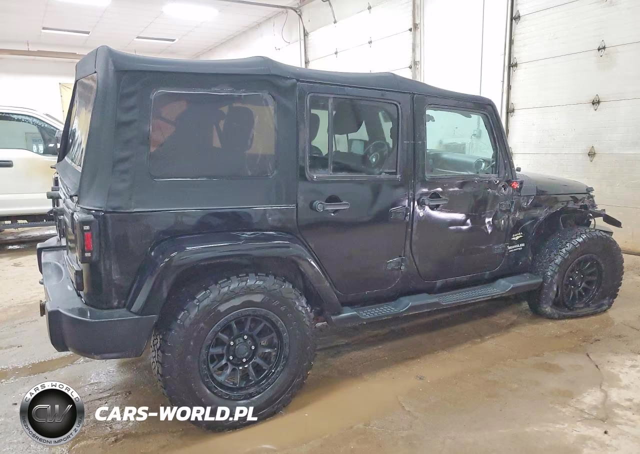 2012 Jeep Wrangler Unlimited Sahara VIN:1C4BJWEG9CL265145 - 3