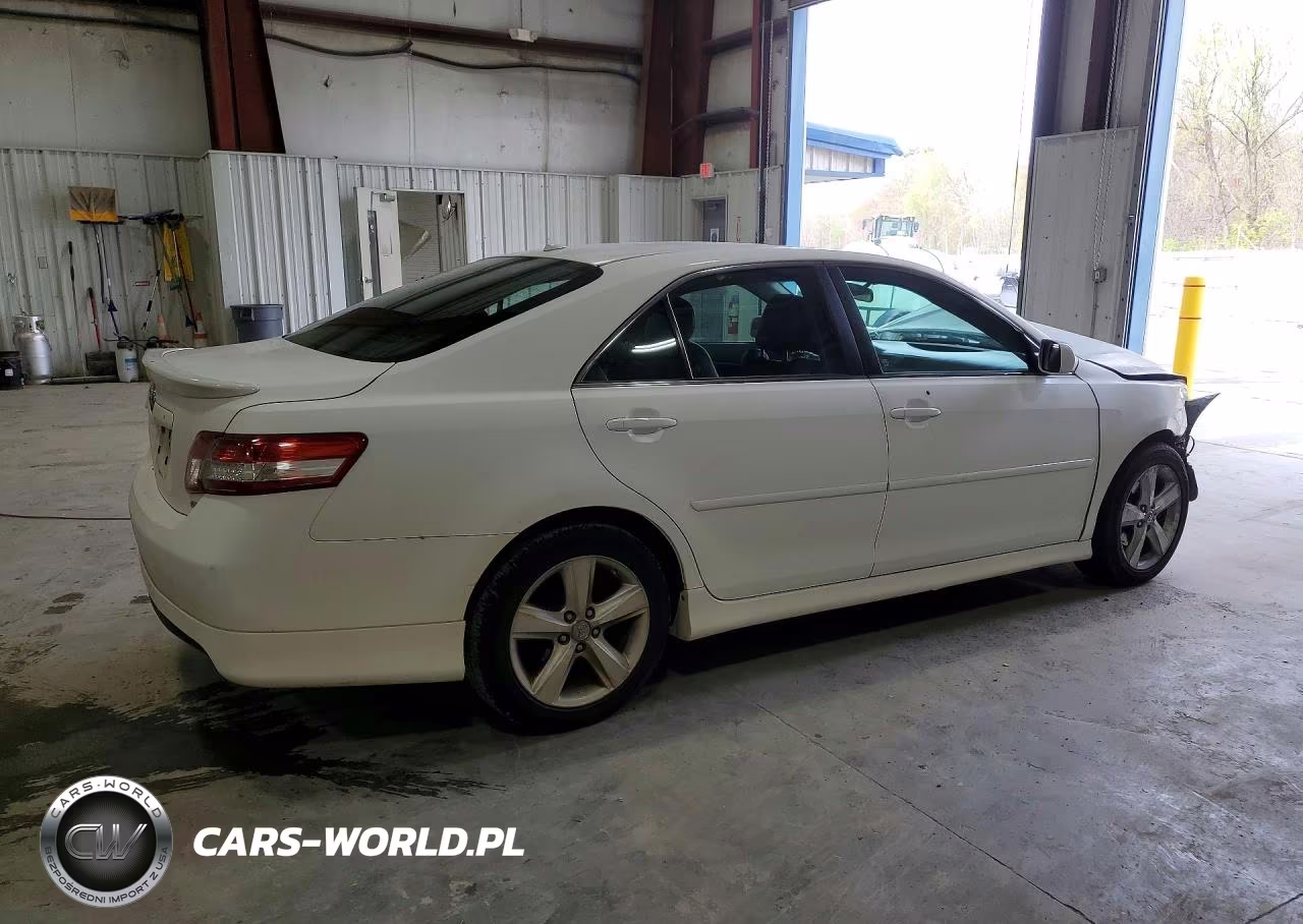 2011 Toyota Camry Se V6 VIN:4T1BK3EK0BU631997 - 3