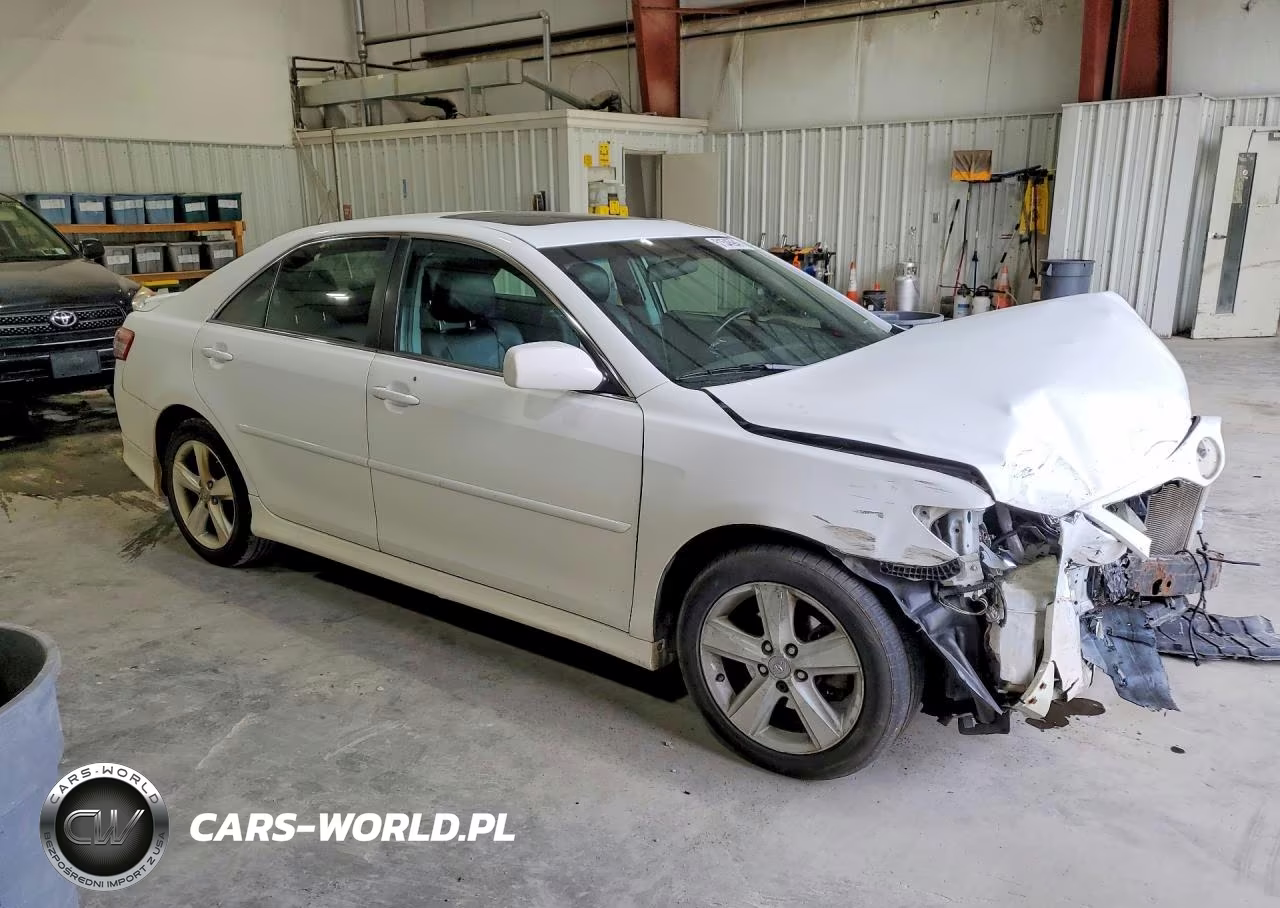 2011 Toyota Camry Se V6 VIN:4T1BK3EK0BU631997 - 4