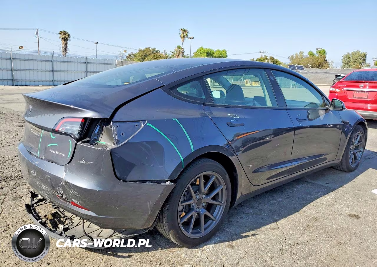2023 Tesla Model 3 VIN:5YJ3E1EB2PF678193 - 3