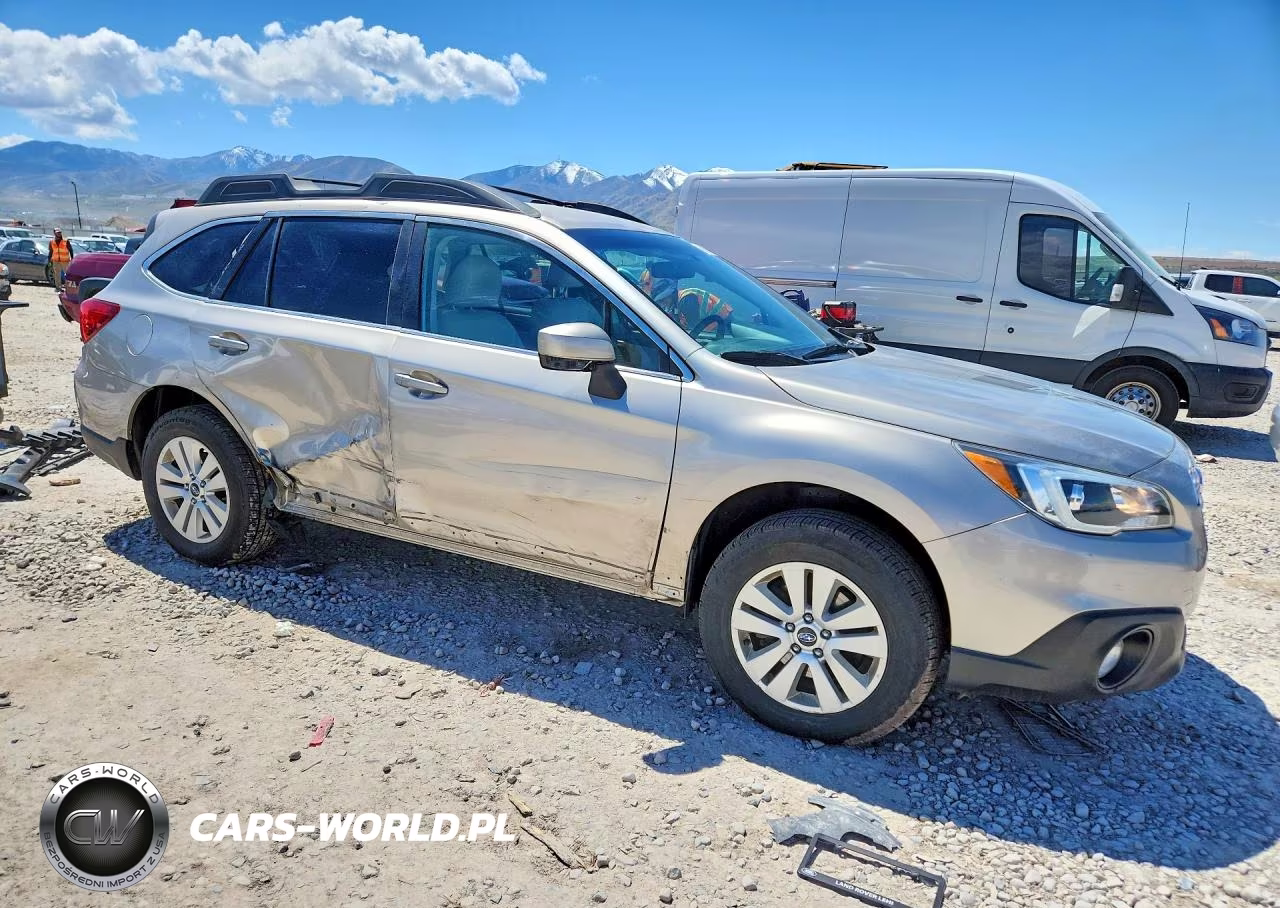 2017 Subaru Outback 2.5I Premium VIN:4S4BSACCXH3225661 - 4