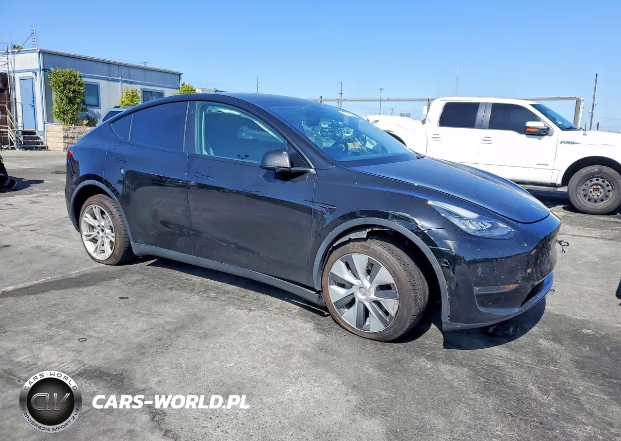 2021 Tesla Model Y VIN:5YJYGDEE7MF233133 - 4