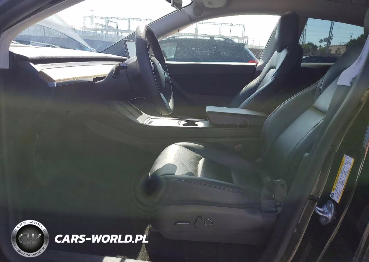 2021 Tesla Model Y VIN:5YJYGDEE7MF233133 - 7
