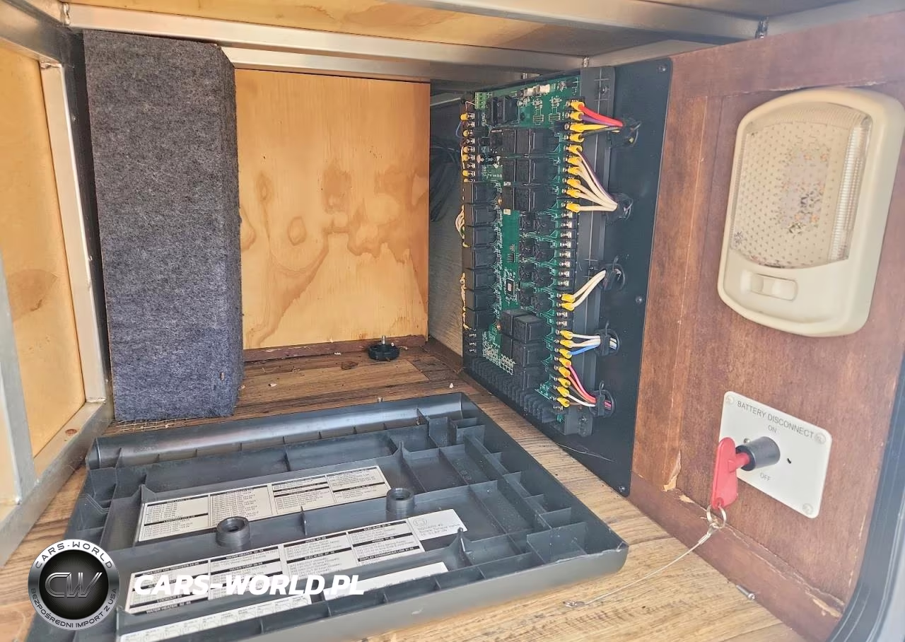 2018 Outback Recreational Vehicle (Rv) Unknown VIN:4YDT32626JB450957 - 8