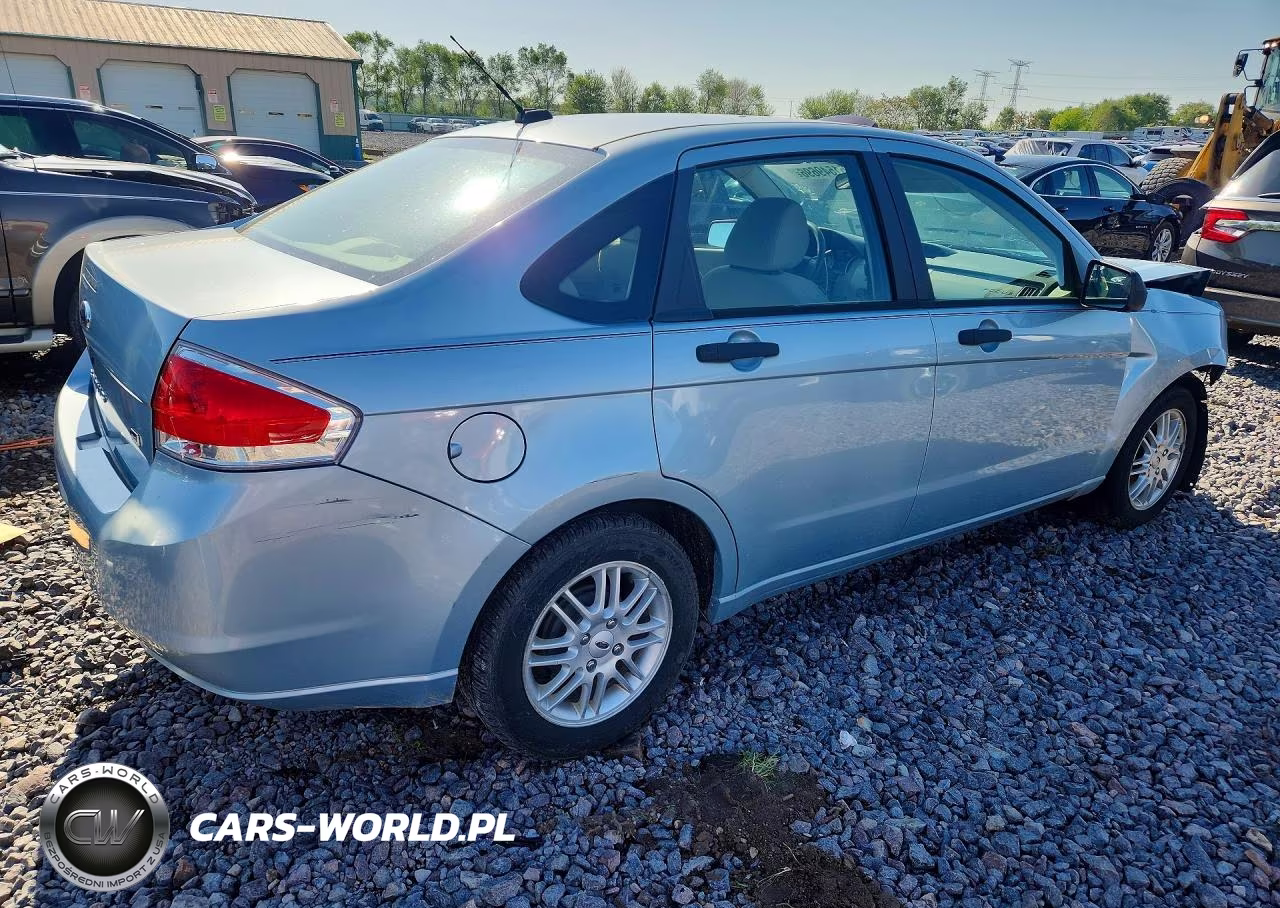 2009 Ford Focus Se VIN:1FAHP35N49W234842 - 3