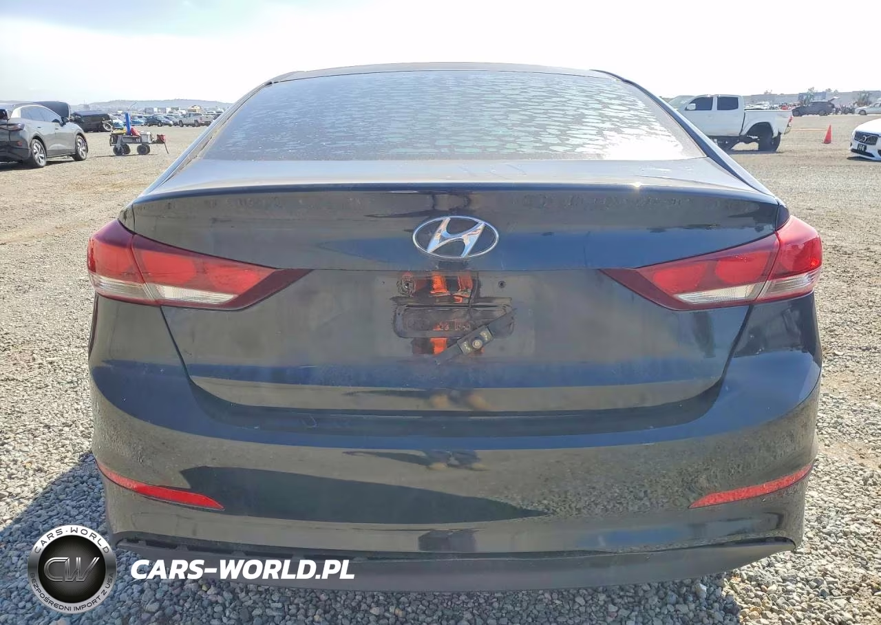 2018 Hyundai Elantra Se VIN:5NPD74LFXJH279739 - 6