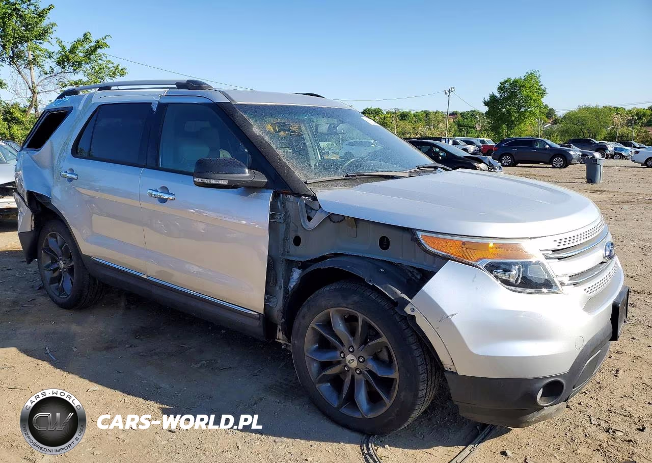 2015 Ford Explorer Xlt VIN:1FM5K7D89FGB36387 - 4