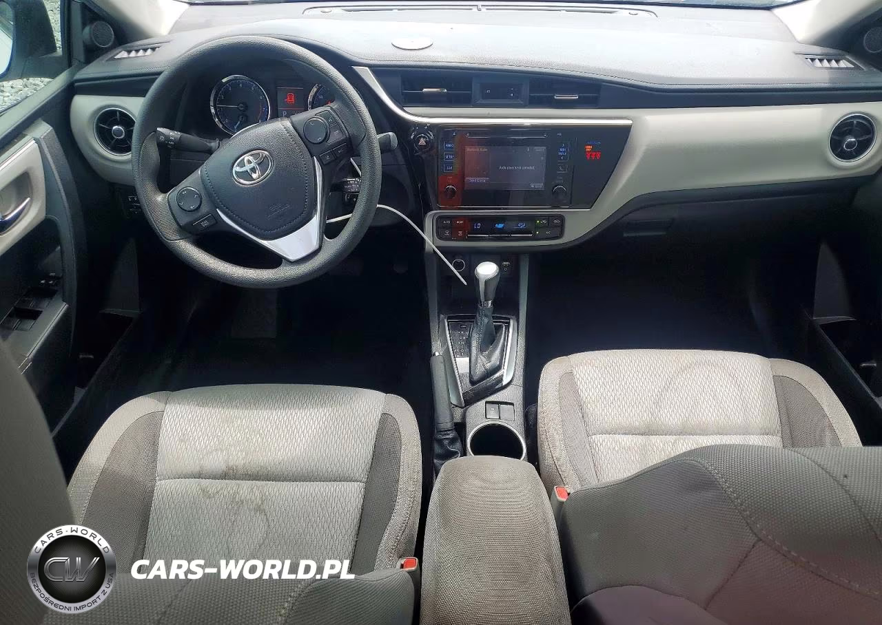 2018 Toyota Corolla Le VIN:5YFBURHE7JP836770 - 8