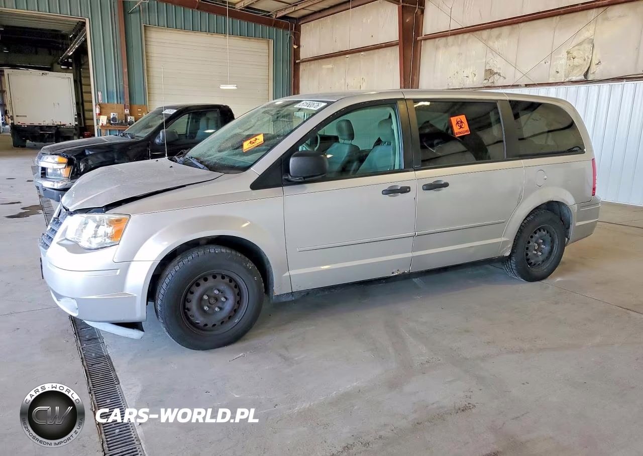 2008 Chrysler Town & Country Lx