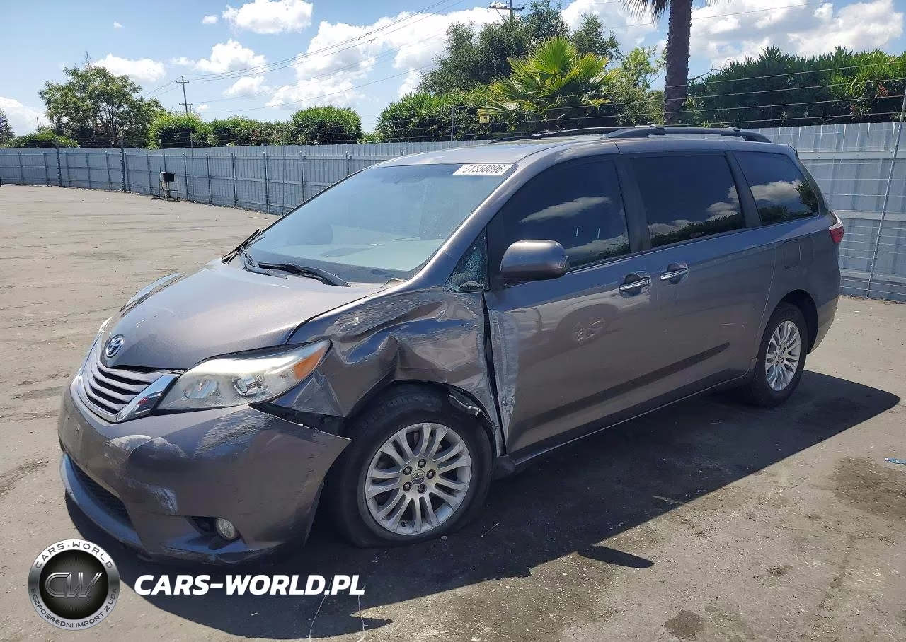 2017 Toyota Sienna Xle 8-Passenger