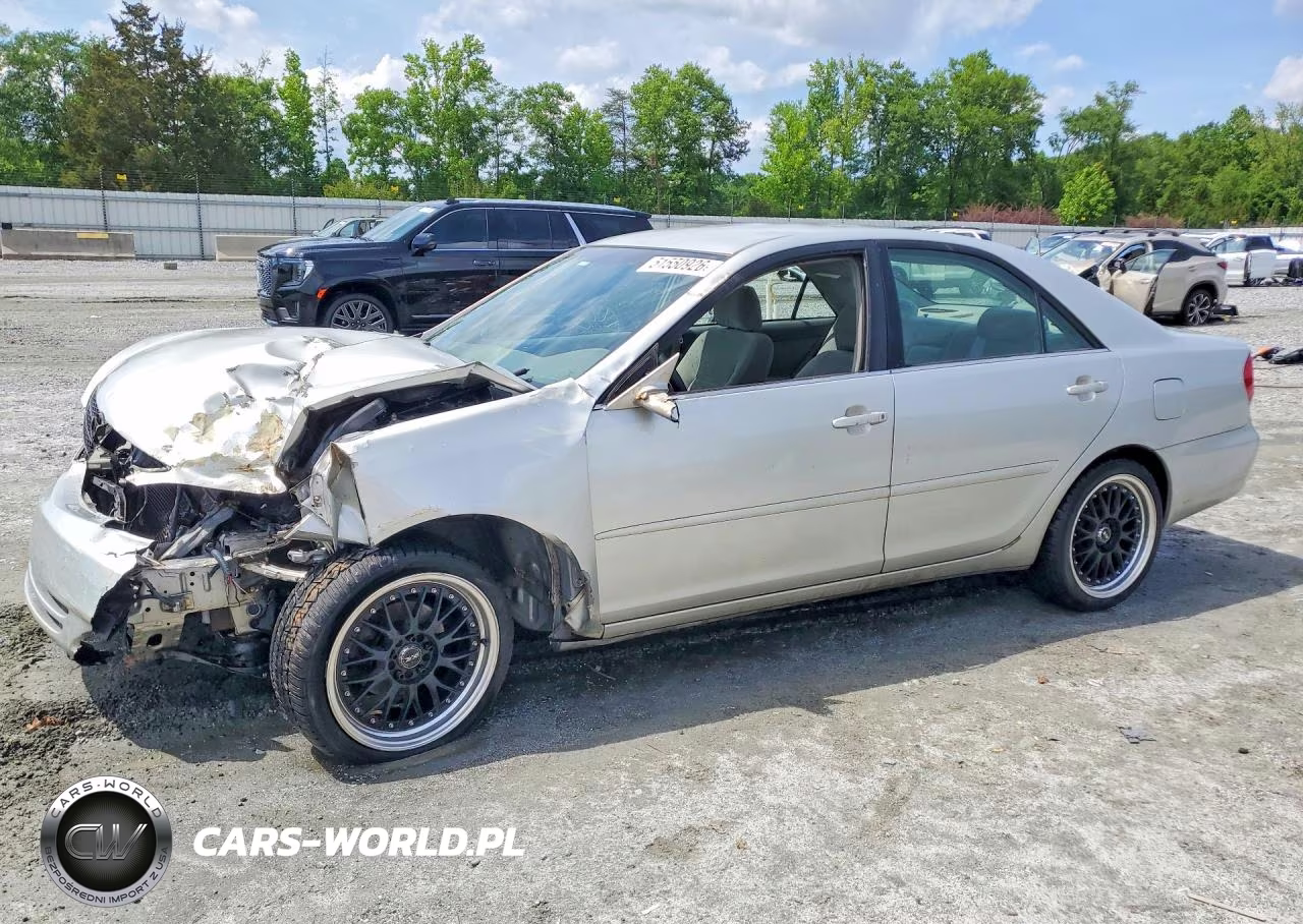 2004 Toyota Camry Le