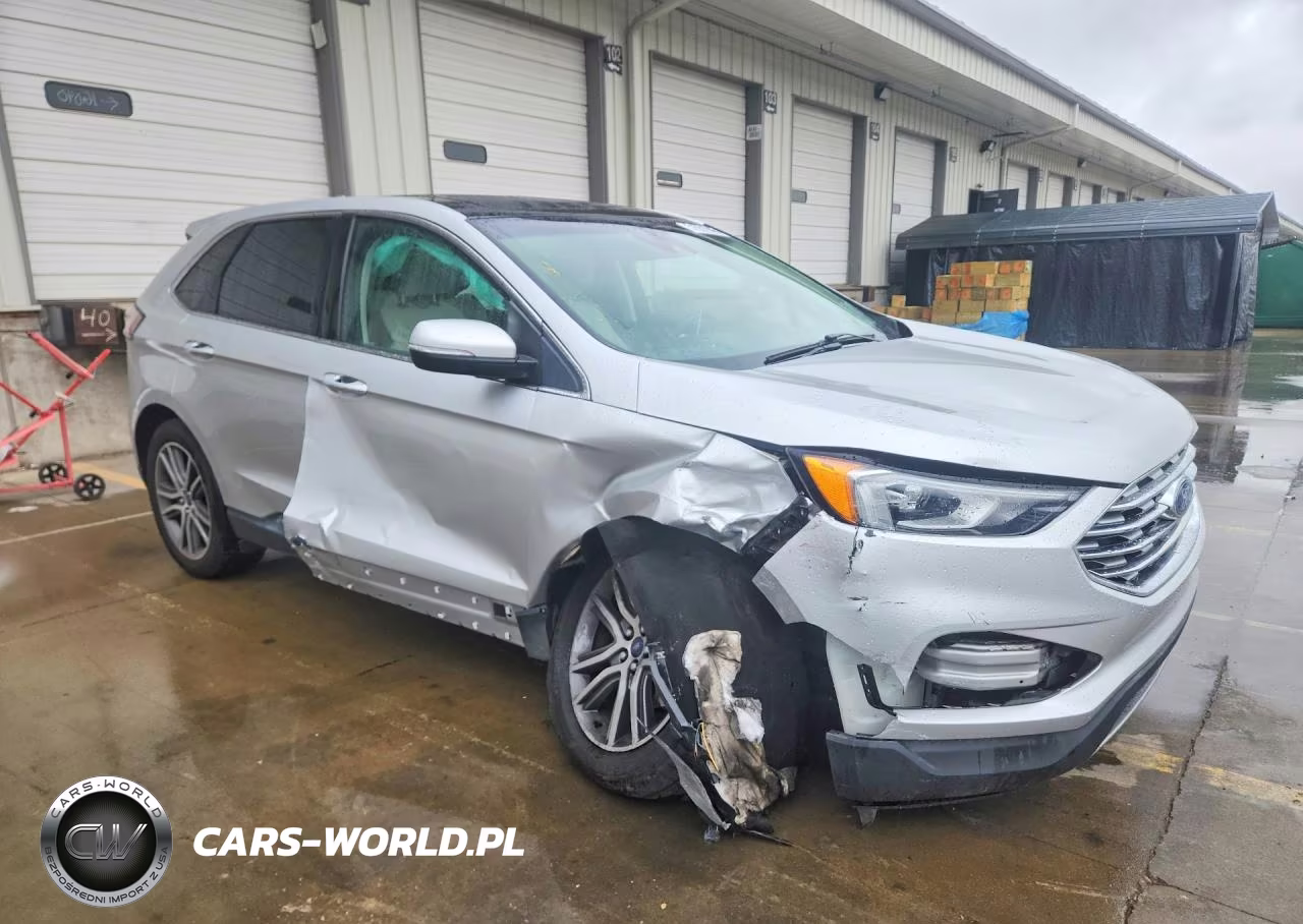 2019 Ford Edge Titanium VIN:2FMPK3K9XKBC45617 - 4