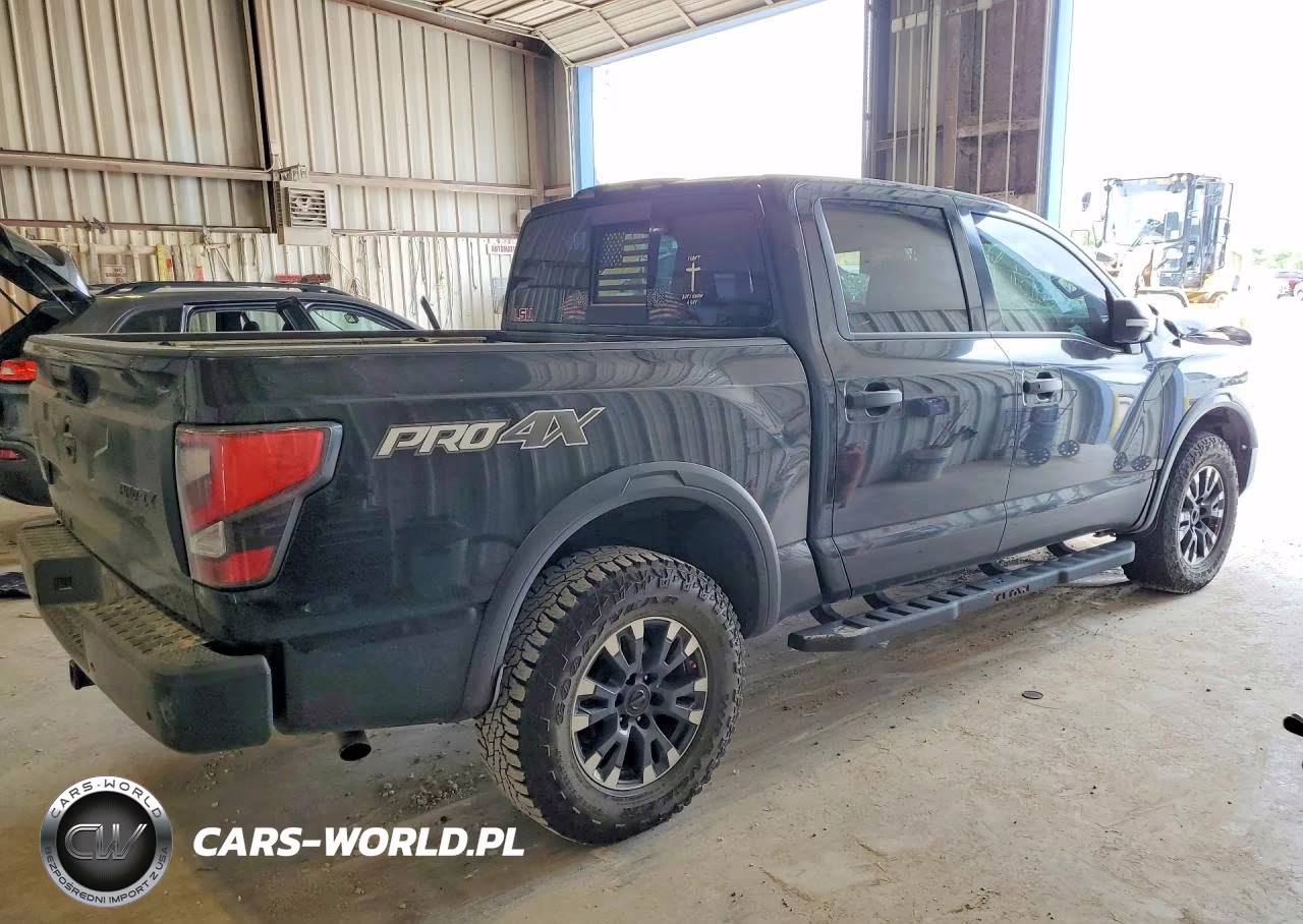 2021 Nissan Titan Pro-4X VIN:1N6AA1ED3MN510108 - 3
