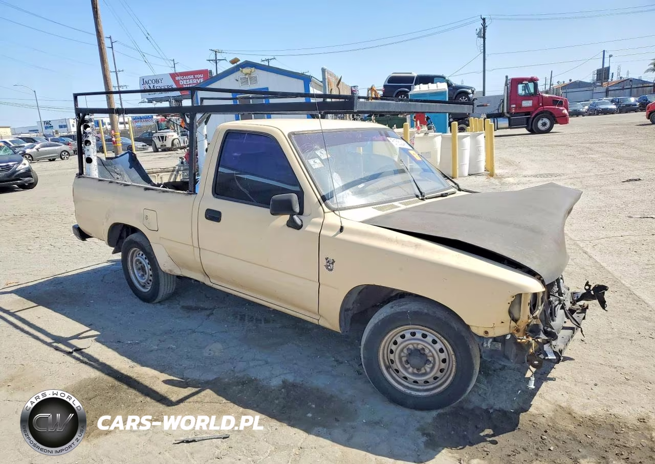 1990 Toyota Pickup Base VIN:JT4RN81A3L0052046 - 4