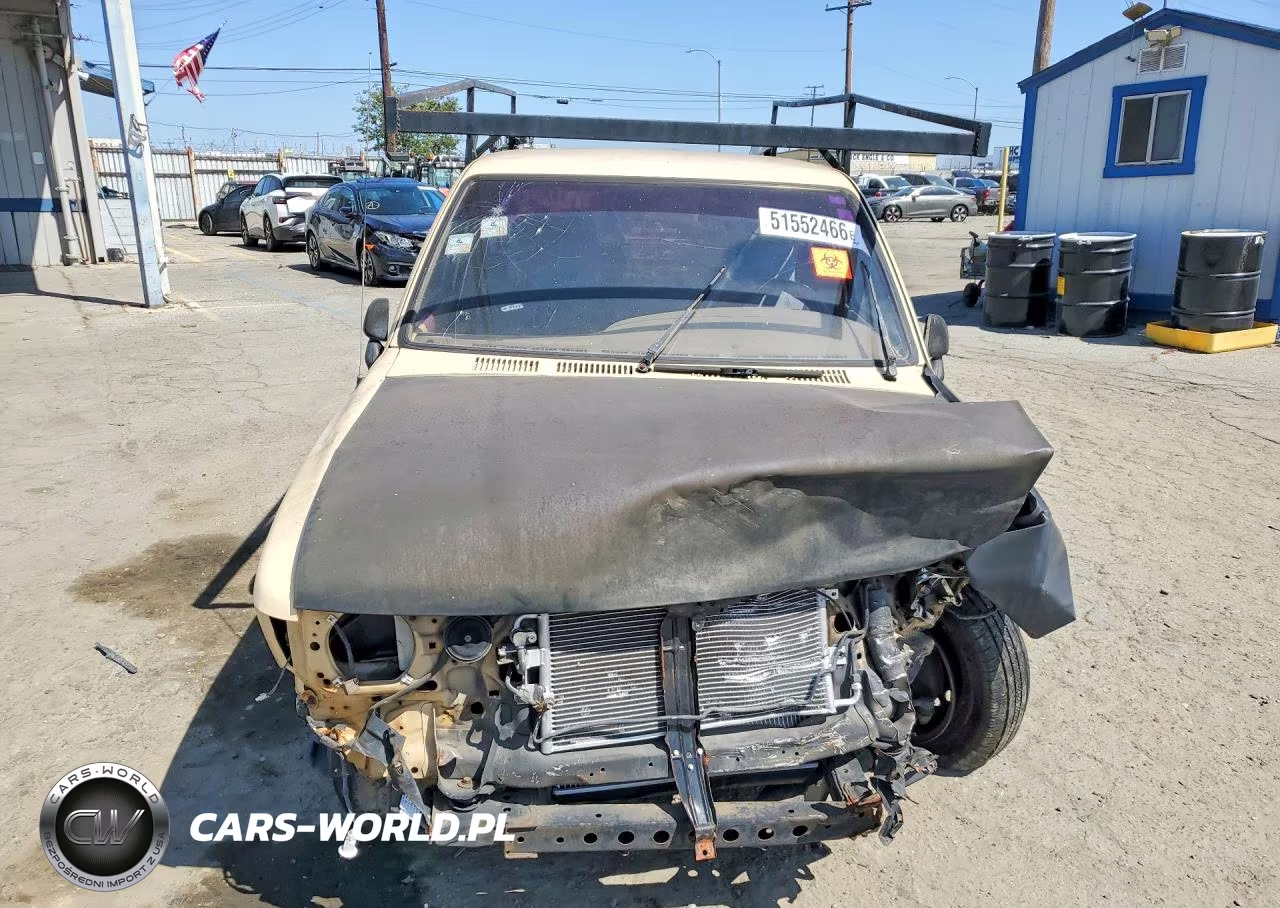 1990 Toyota Pickup Base VIN:JT4RN81A3L0052046 - 5