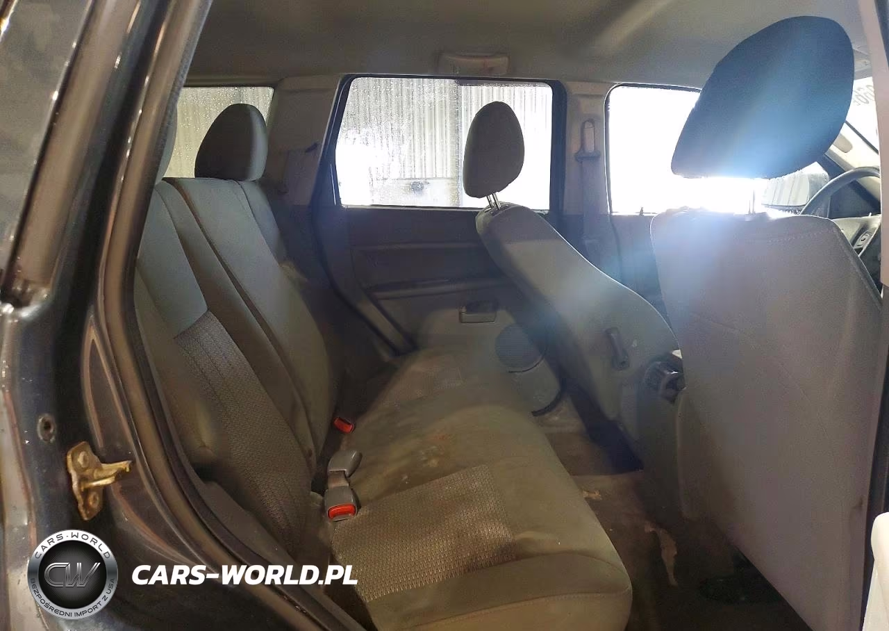 2007 Jeep Grand Cherokee Laredo VIN:1J8GR48K37C652792 - 11