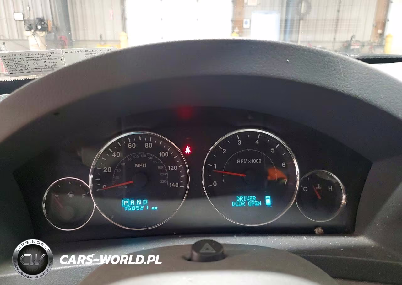 2007 Jeep Grand Cherokee Laredo VIN:1J8GR48K37C652792 - 9