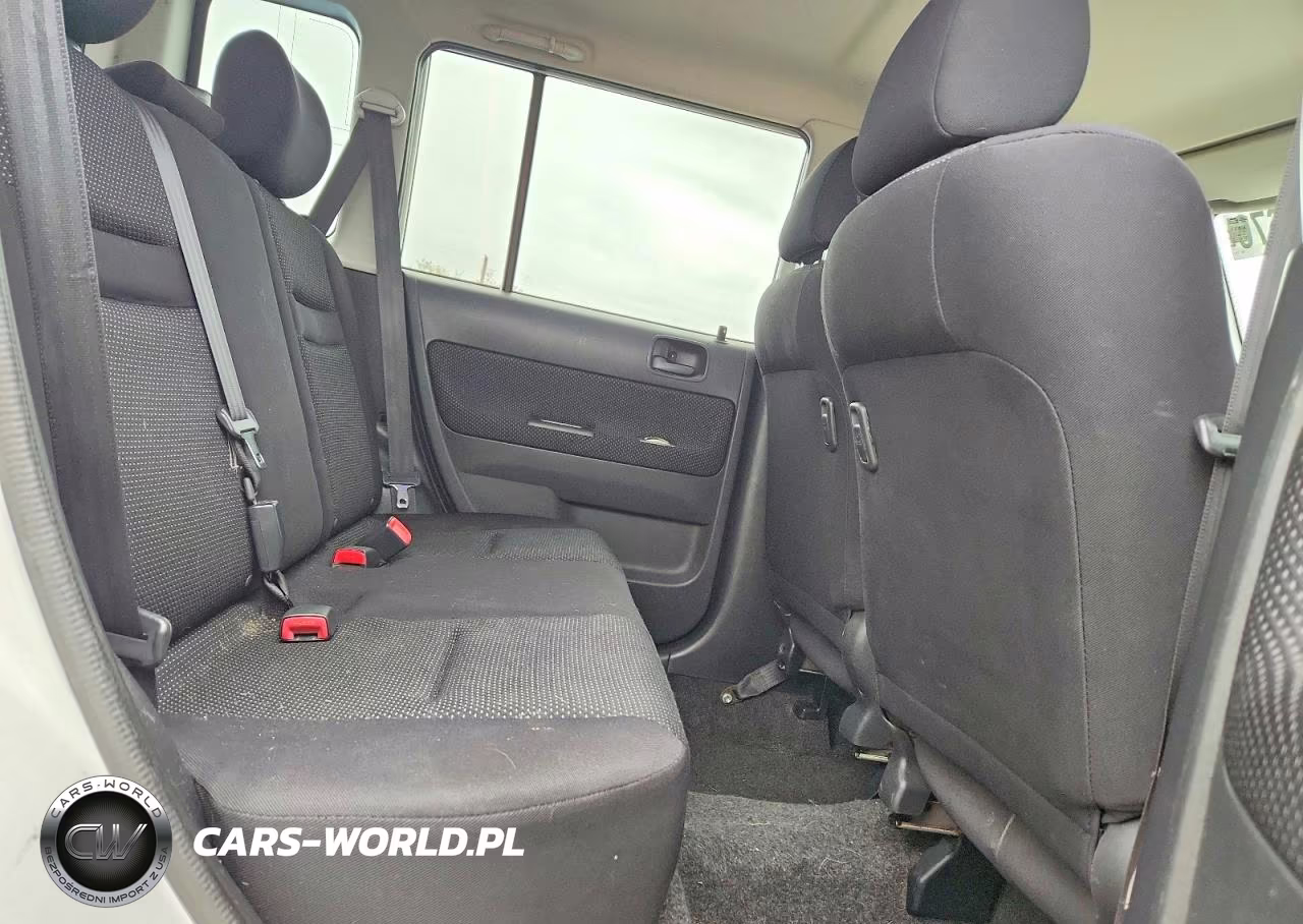 2005 Toyota Scion Xb VIN:JTLKT334X50221231 - 10