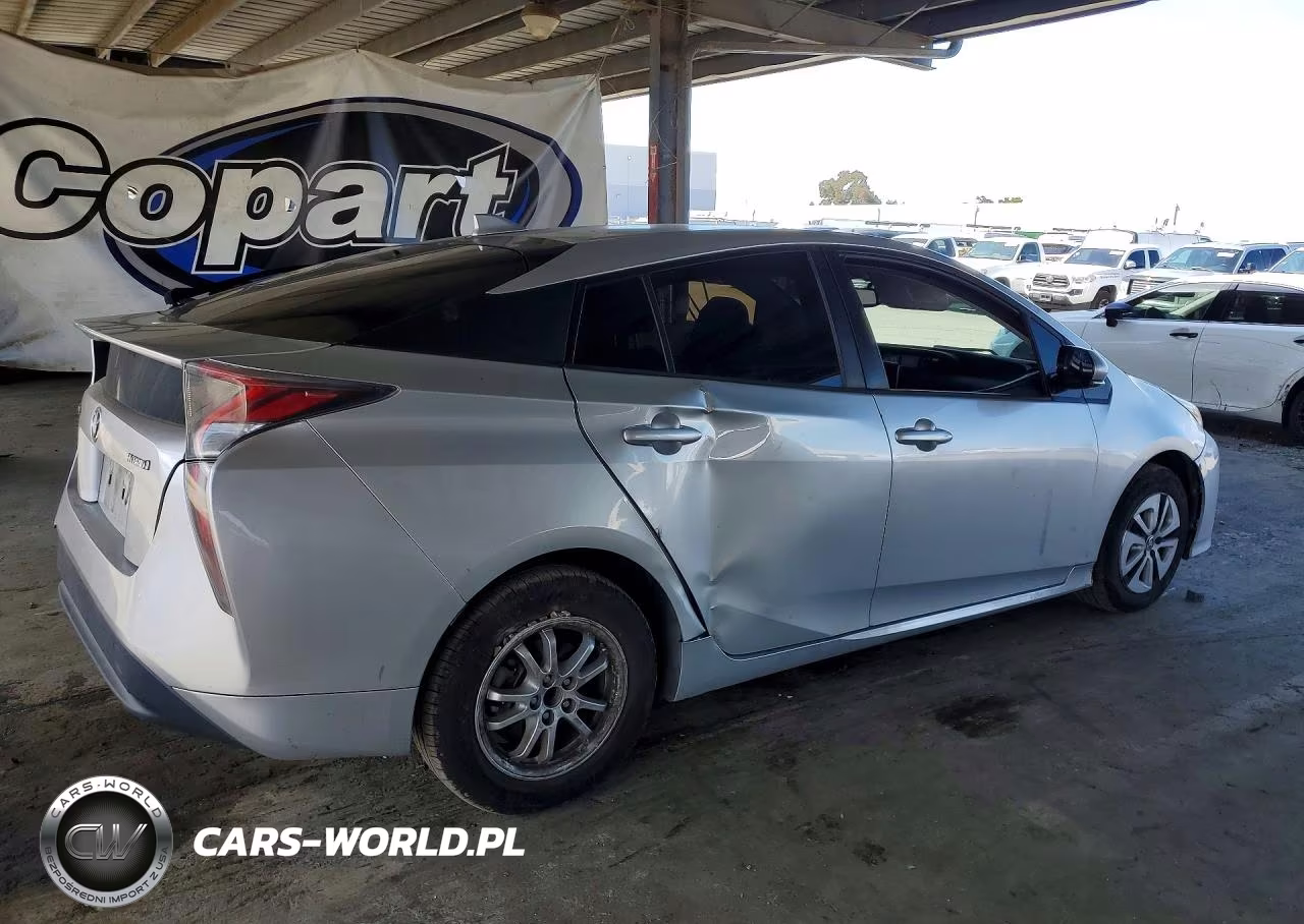 2016 Toyota Prius Four VIN:JTDKARFUXG3001265 - 3