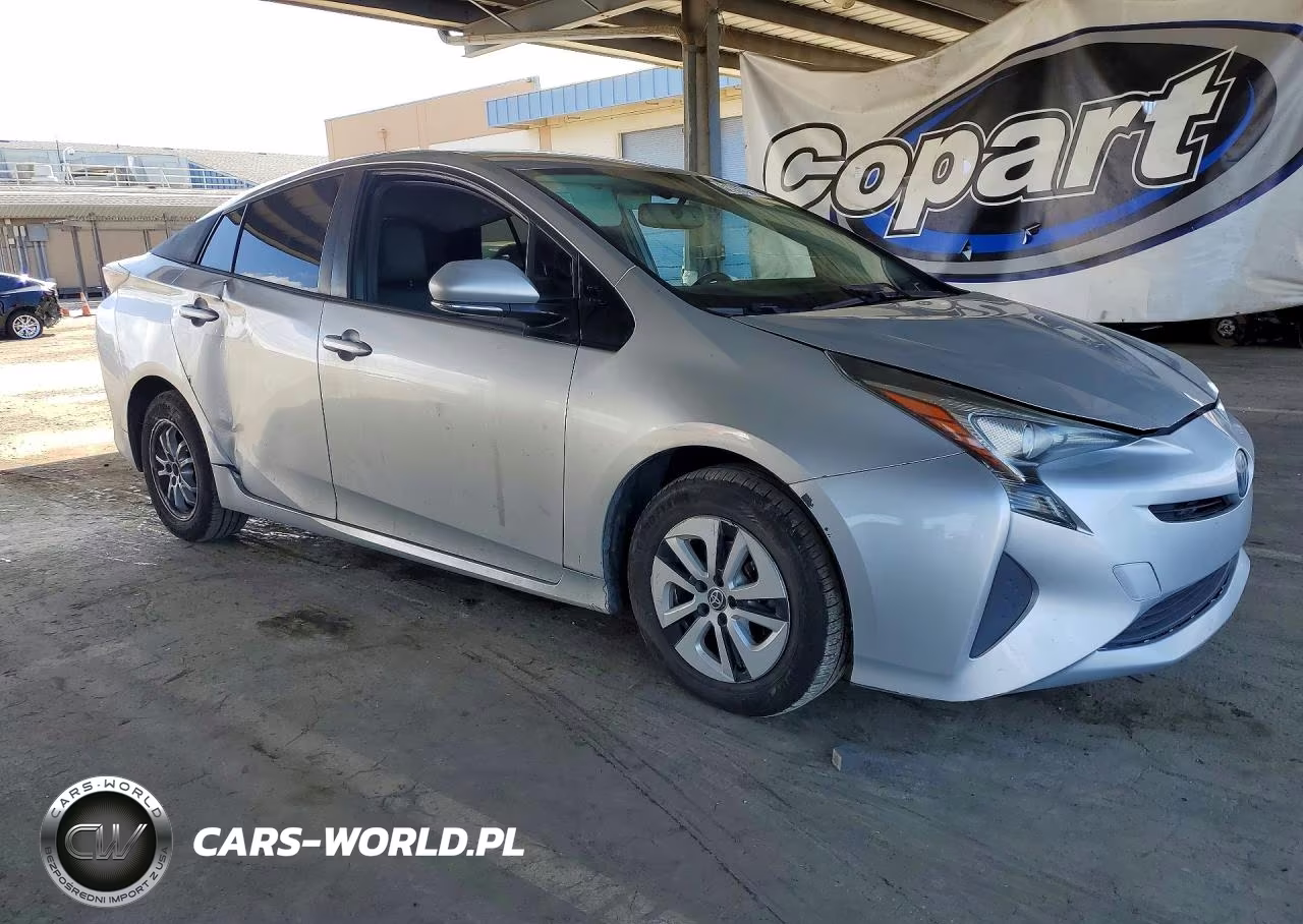 2016 Toyota Prius Four VIN:JTDKARFUXG3001265 - 4