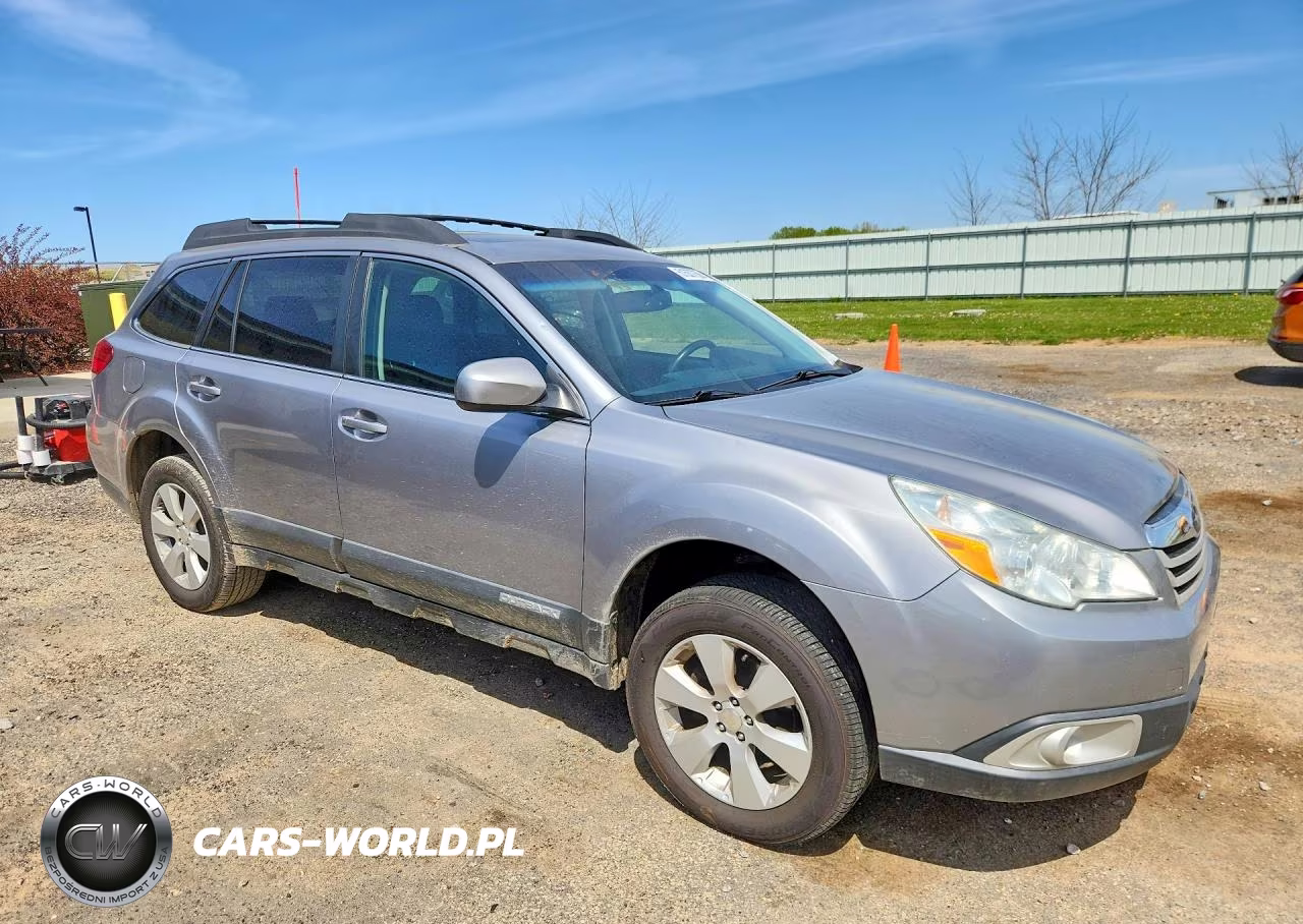 2010 Subaru Outback 2.5I Premium VIN:4S4BRCGC8A3316791 - 4