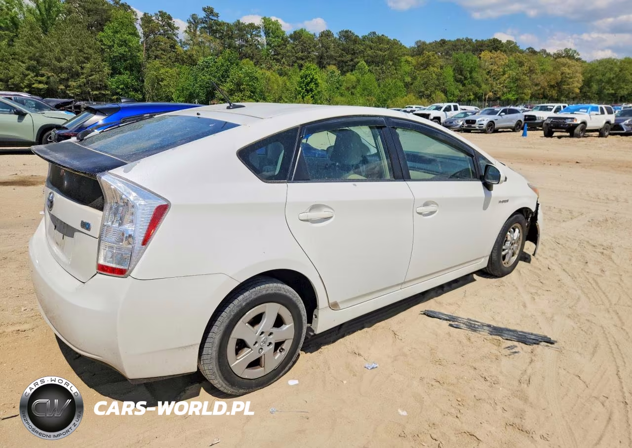 2010 Toyota Prius Iii VIN:JTDKN3DU6A0135008 - 3