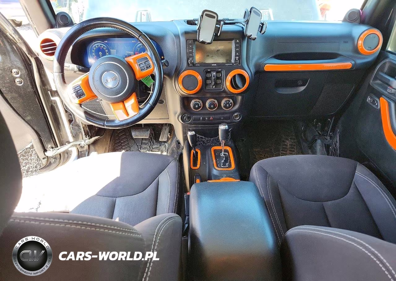 2014 Jeep Wrangler Unlimited Sahara VIN:1C4BJWEG5EL233263 - 8