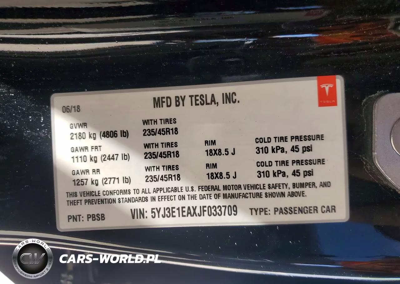 2018 Tesla Model 3 VIN:5YJ3E1EAXJF033709 - 12