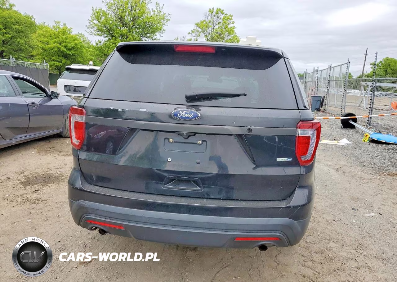 2017 Ford Explorer Police Interceptor VIN:1FM5K8AR2HGB71570 - 6