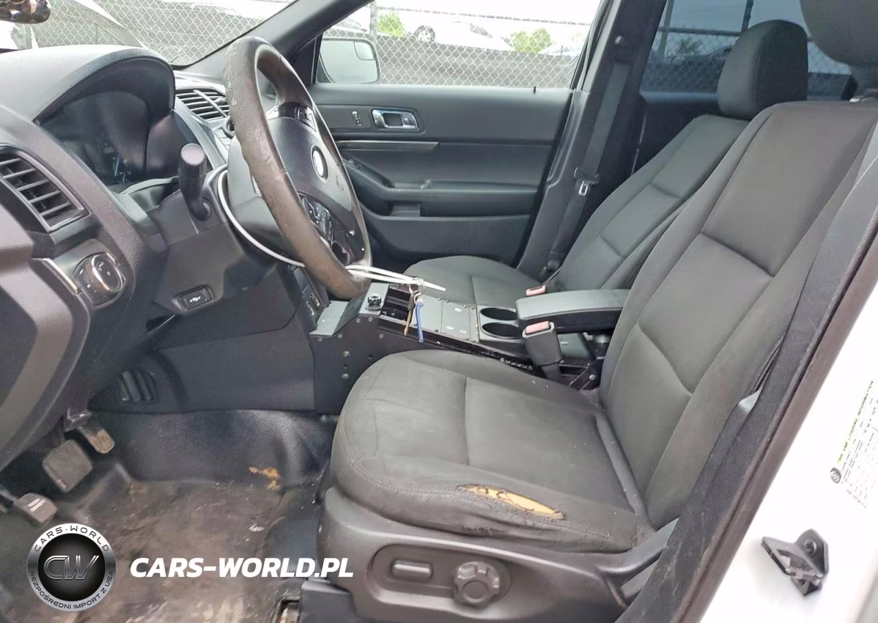 2017 Ford Explorer Police Interceptor VIN:1FM5K8AR2HGB71570 - 7