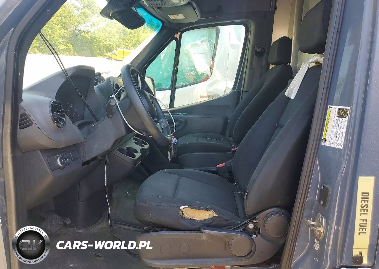 2019 Mercedes Benz Sprinter 2500 Delivery Van VIN:WD4PF1CD2KP152699 - 7