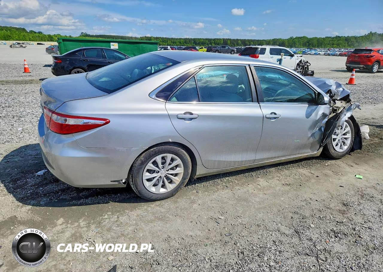 2015 Toyota Camry Hybrid Le VIN:4T1BD1FK4FU166000 - 3