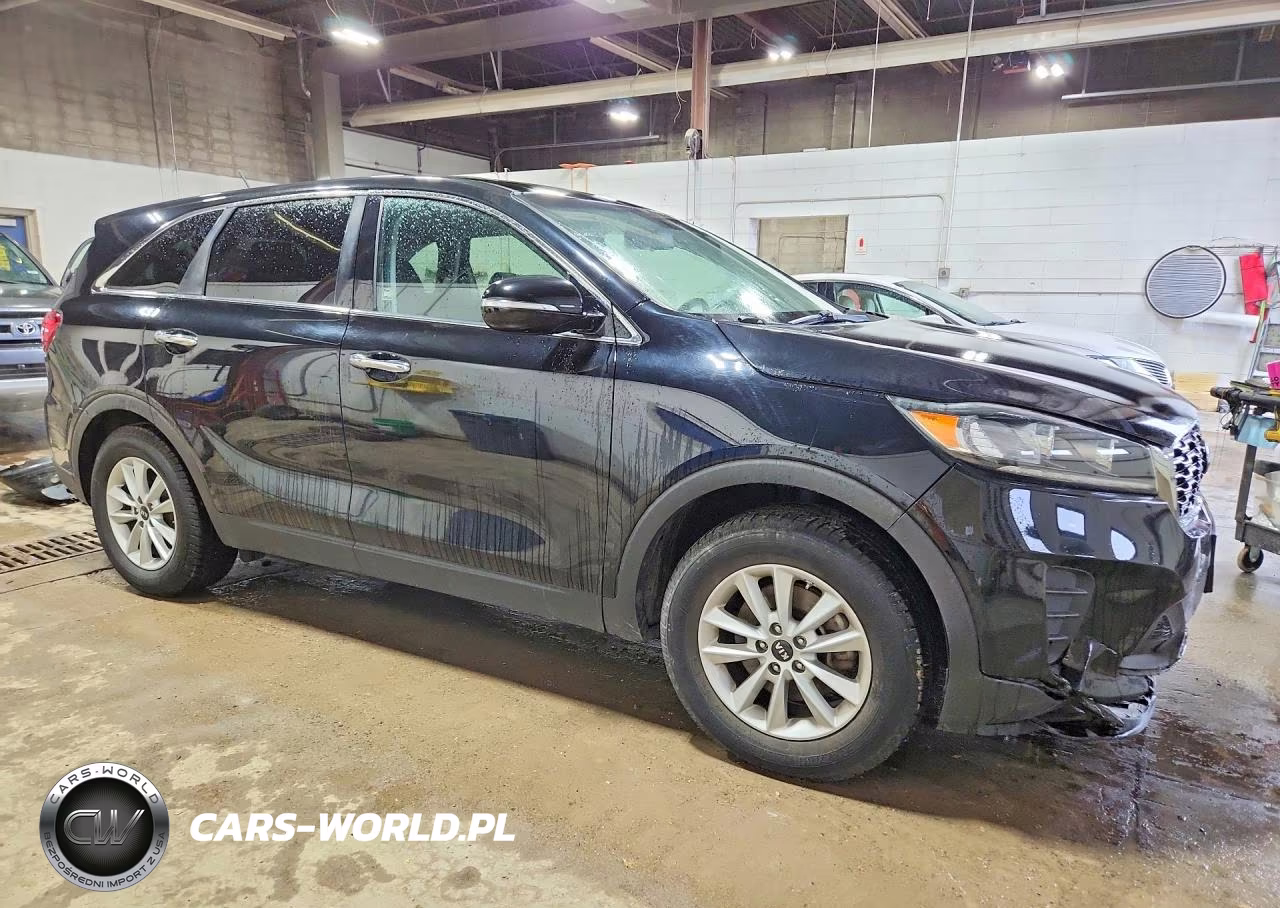 2019 Kia Sorento L VIN:5XYPG4A31KG585484 - 4