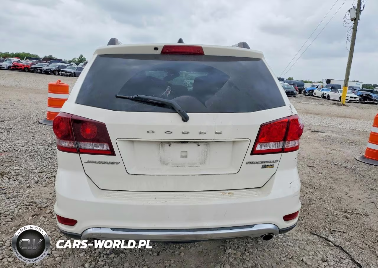 2019 Dodge Journey Crossroad VIN:3C4PDCGG1KT857960 - 6