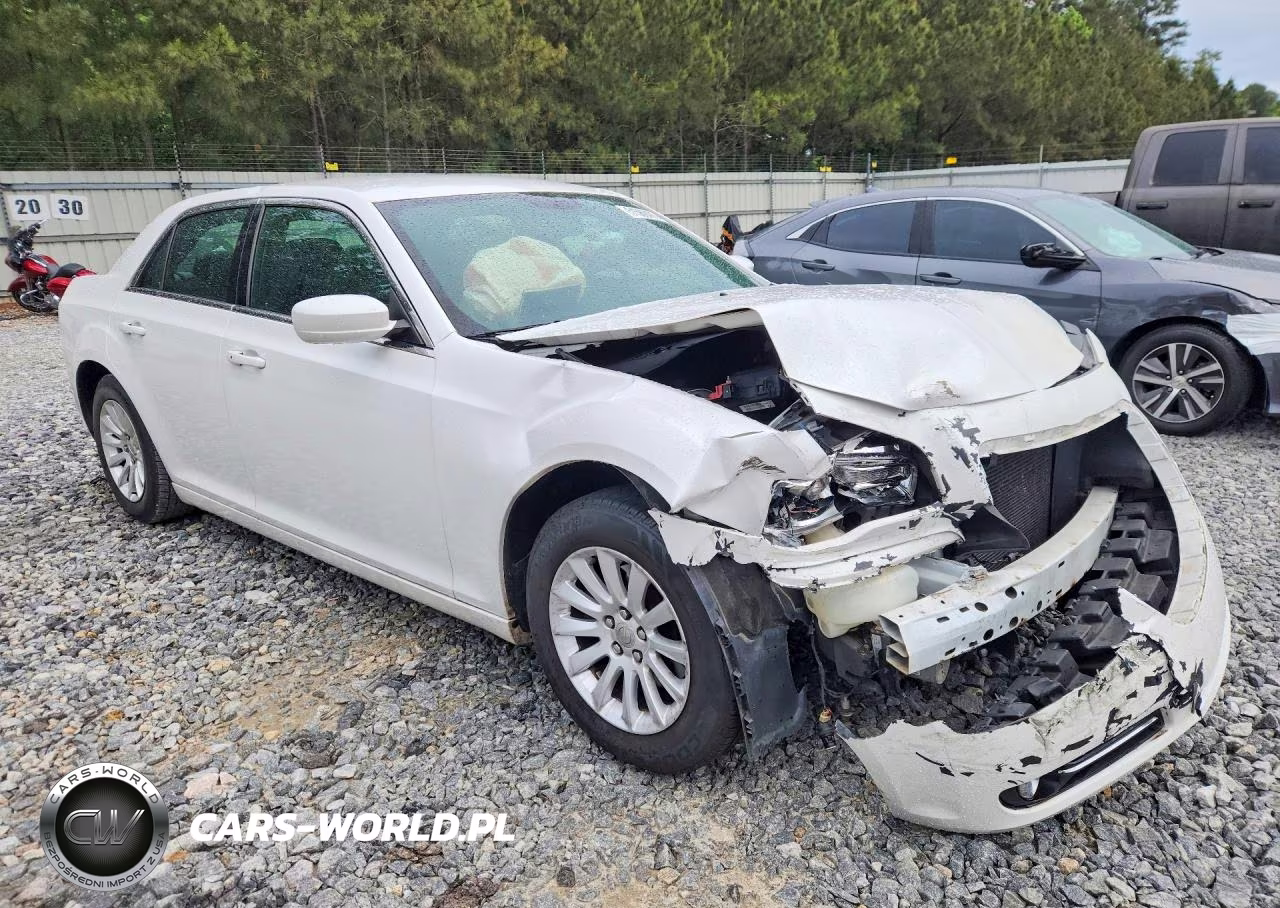 2013 Chrysler 300 VIN:2C3CCAAG9DH530009 - 4