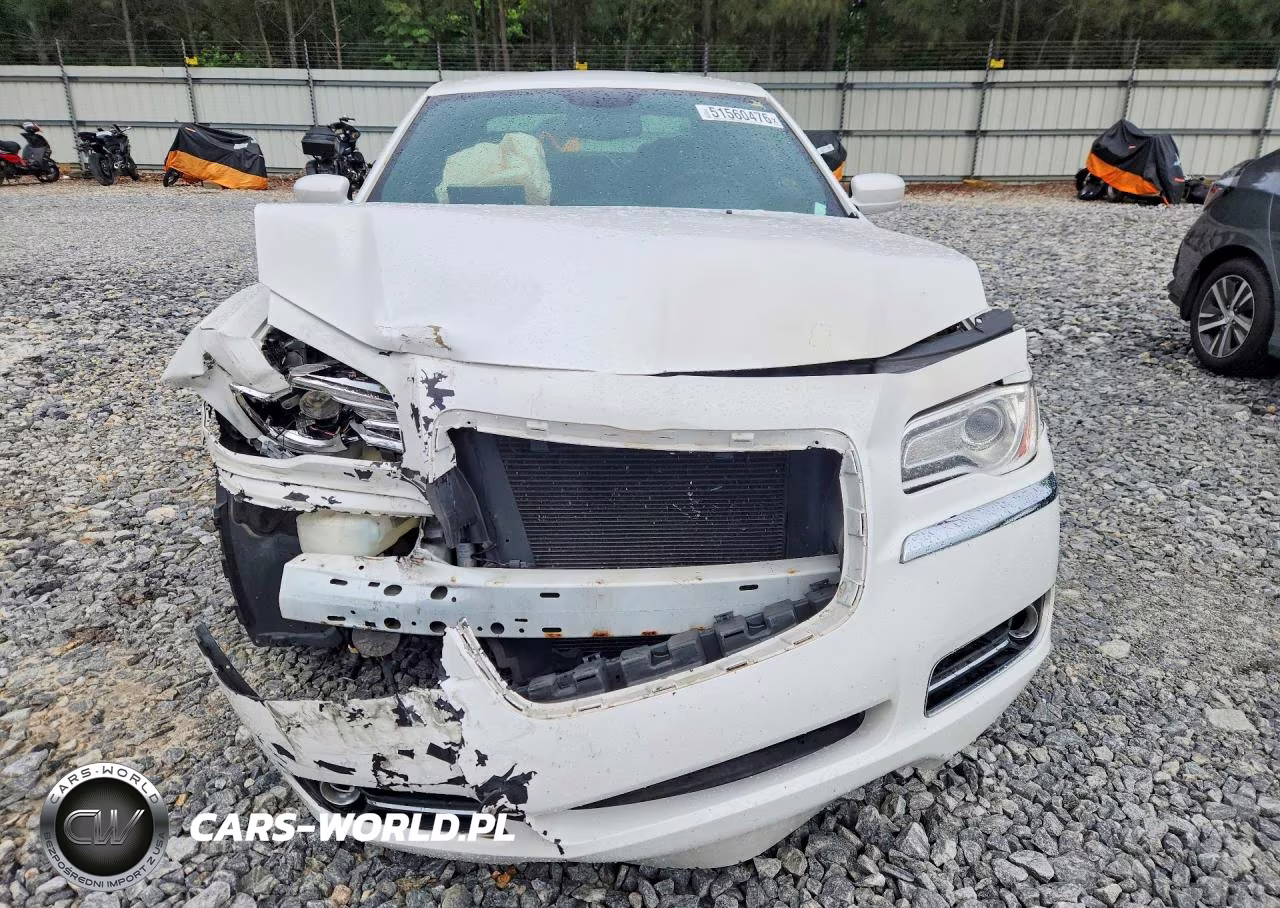 2013 Chrysler 300 VIN:2C3CCAAG9DH530009 - 5