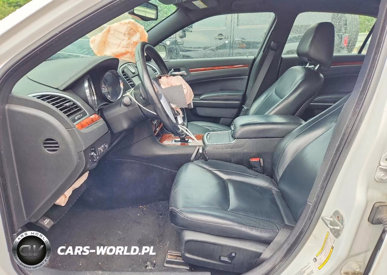 2013 Chrysler 300 VIN:2C3CCAAG9DH530009 - 7