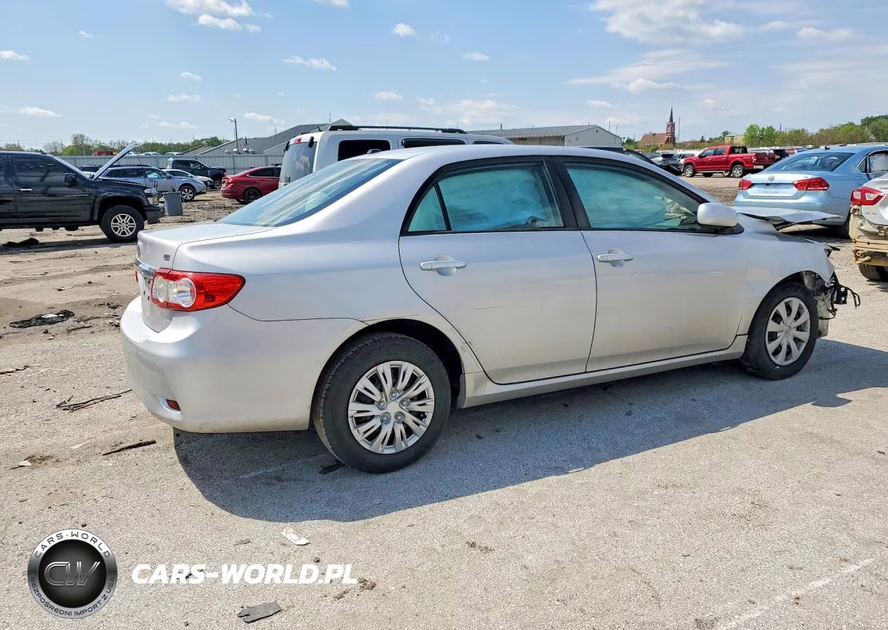 2011 Toyota Corolla Le VIN:2T1BU4EE1BC572115 - 3