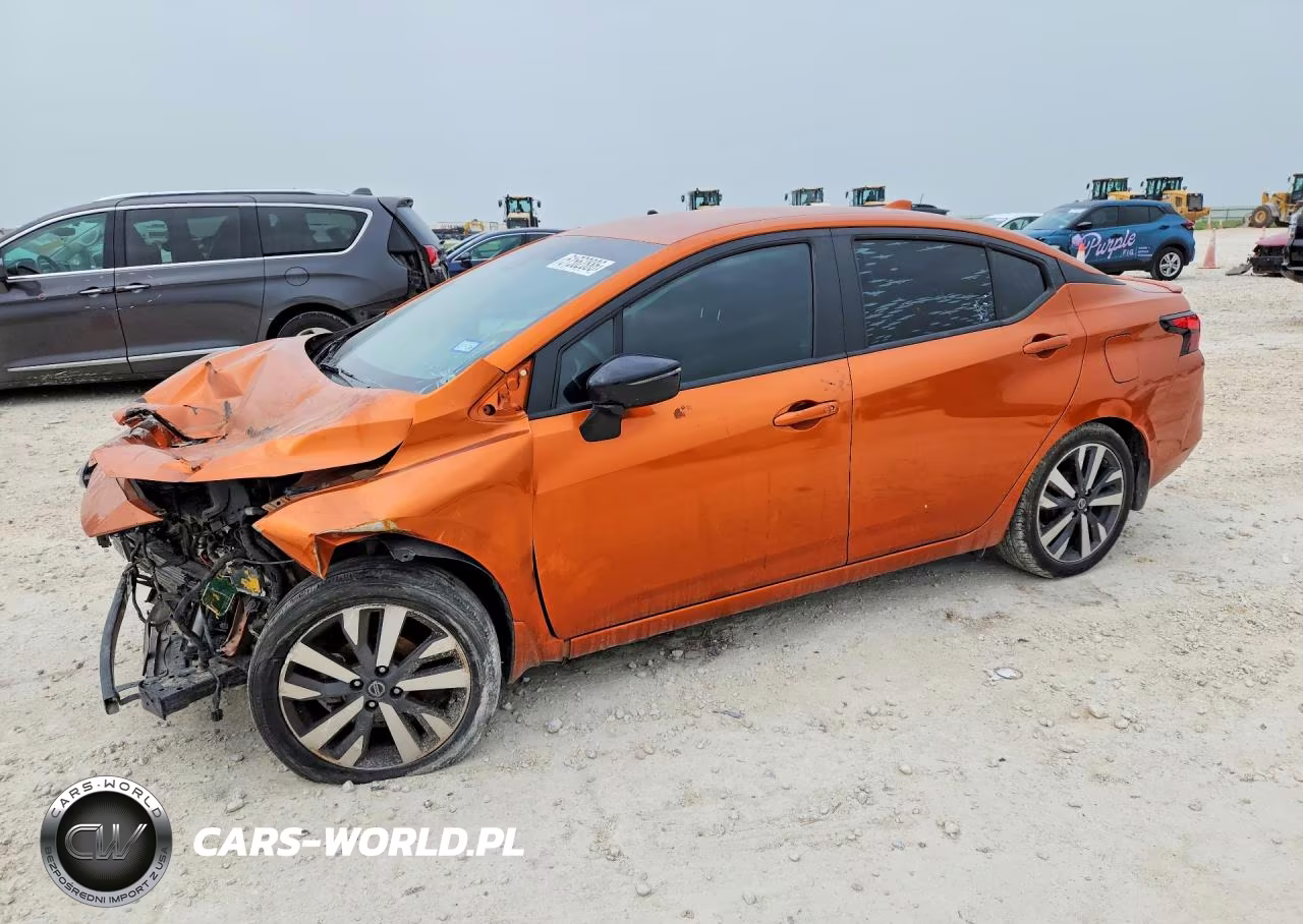 2021 Nissan Versa Sr – zdjęcie 1 z 13