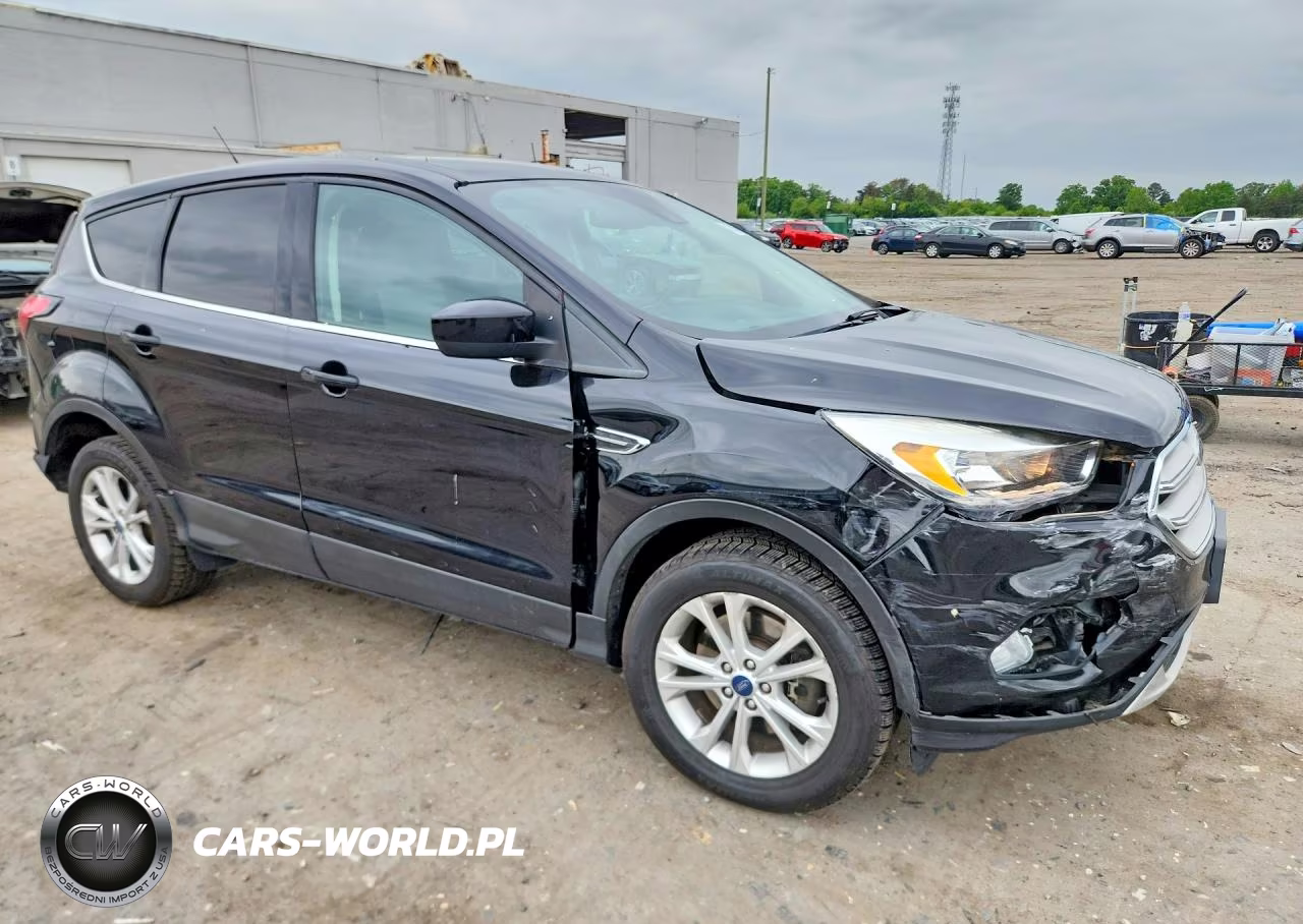 2019 Ford Escape Se VIN:1FMCU9GD4KUB14749 - 4