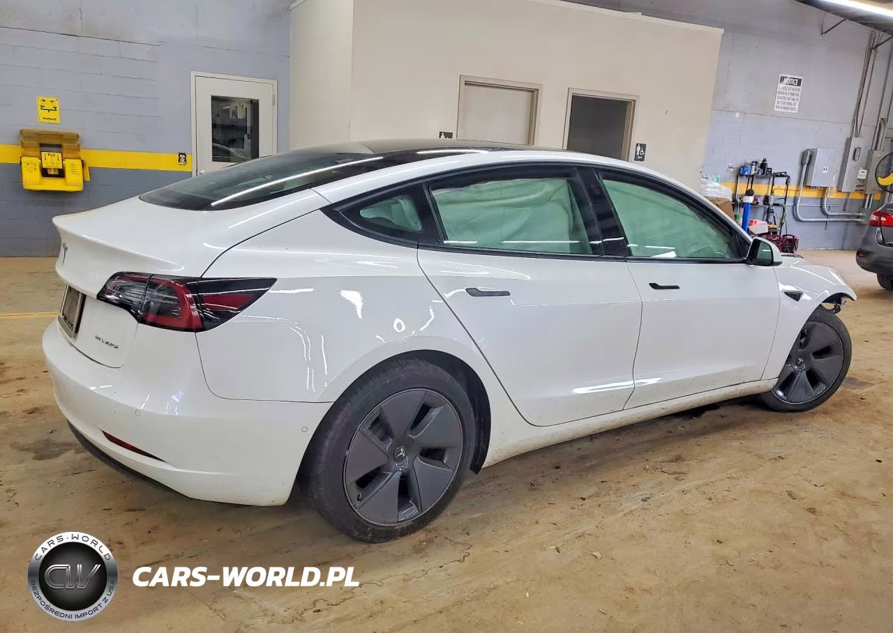 2022 Tesla Model 3 VIN:5YJ3E1EB5NF180969 - 3