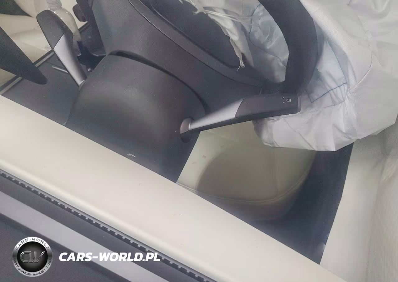 2022 Tesla Model 3 VIN:5YJ3E1EB5NF180969 - 9
