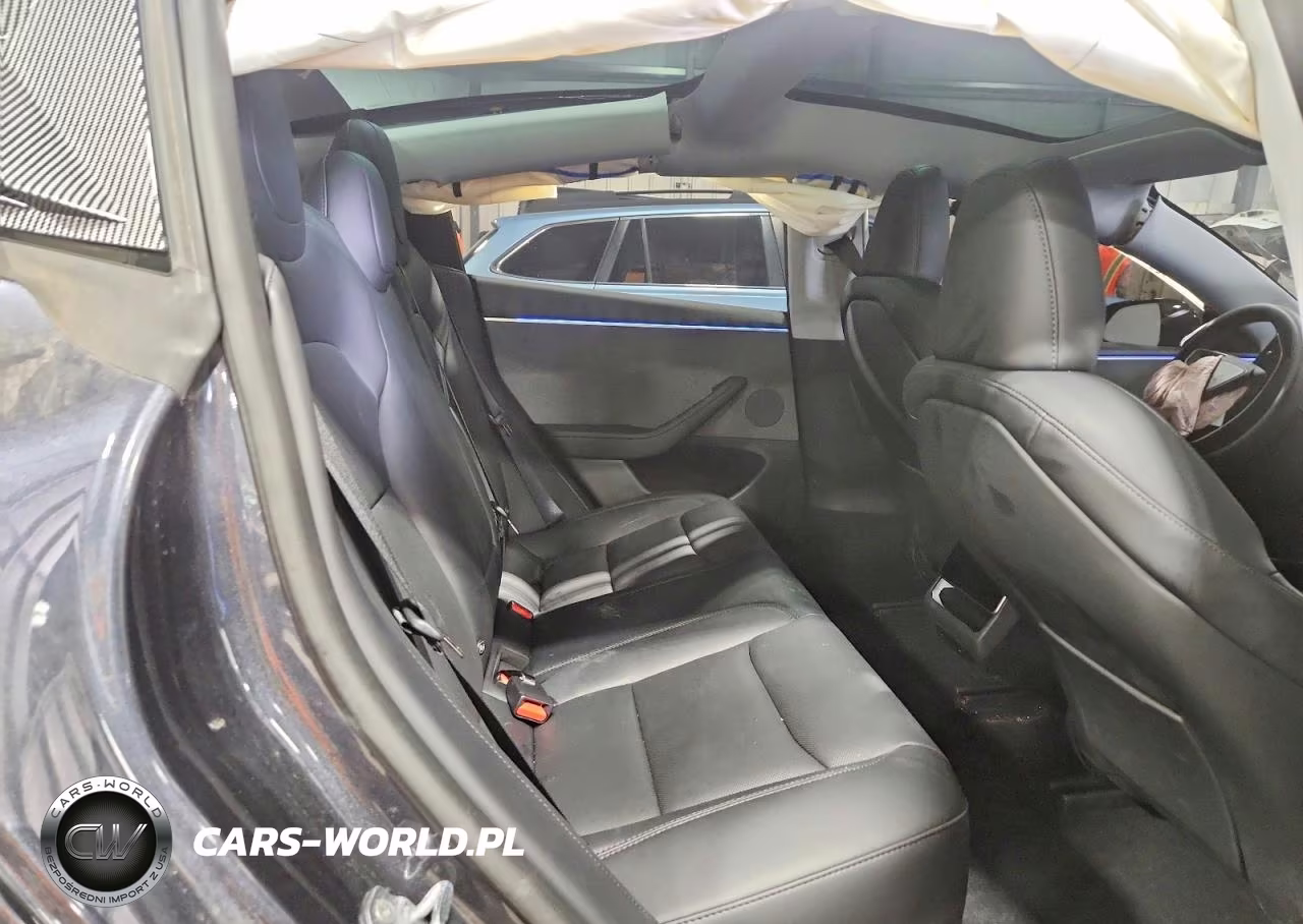 2025 Tesla Model 3 VIN:5YJ3E1EA8SF040059 - 10