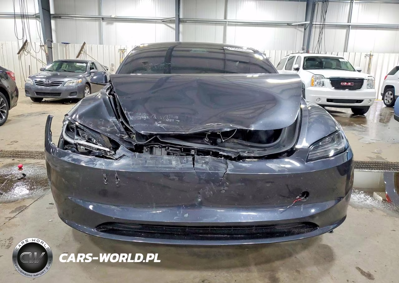 2025 Tesla Model 3 VIN:5YJ3E1EA8SF040059 - 5