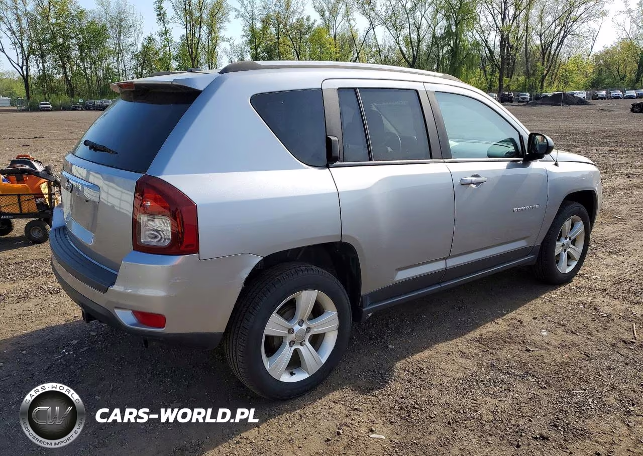 2017 Jeep Compass Sport VIN:1C4NJCBA4HD123282 - 3